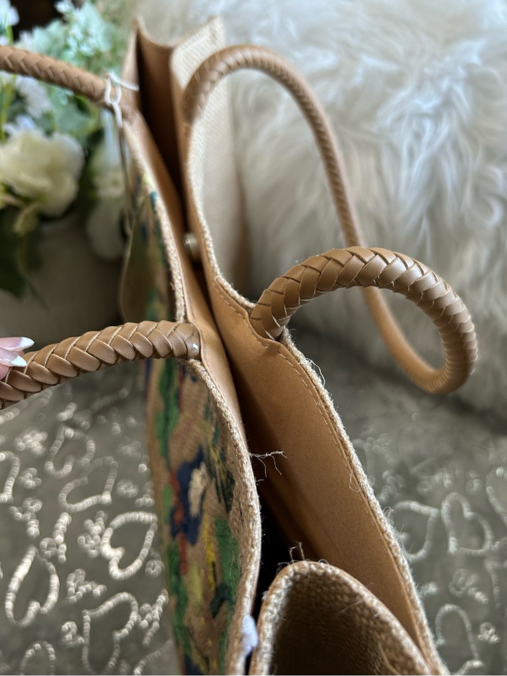 NWT Sol & Mer Embroidered Parrot Tote – Natural with Navy & Green - Picture 7 of 8